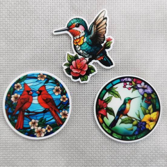 Needle Minder - Stained Glass Cardinals / Hummingbird. Hummingbird on Branch.