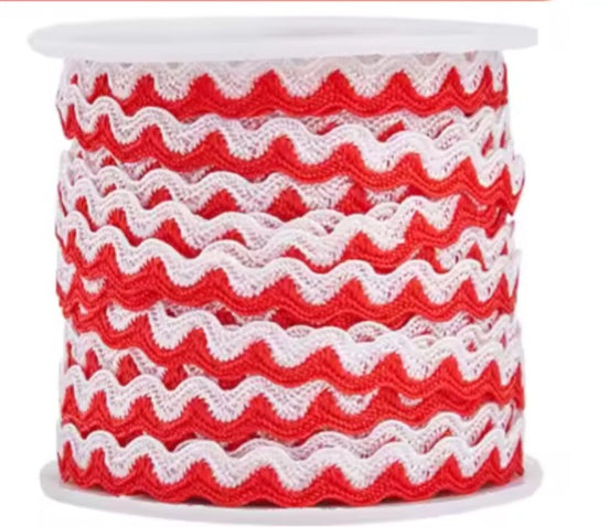 Rik Rak Wavy Trim. "Santa" 5mm width