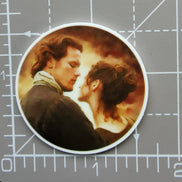 Needle Minder - Outlander. Jamie and Claire.