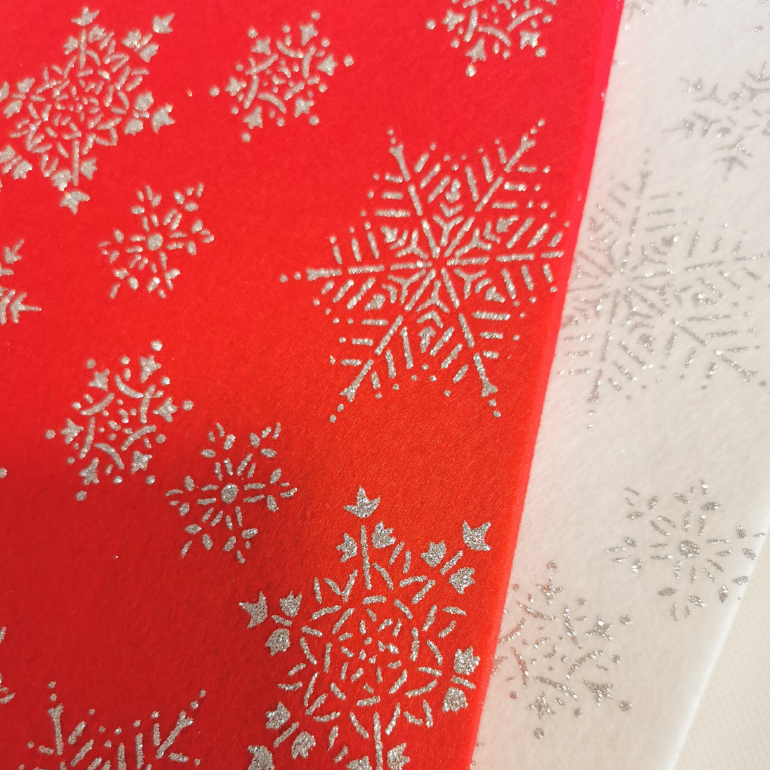 Festive Felt - Glitter Snowflakes (backing fabric / FFO ornaments)