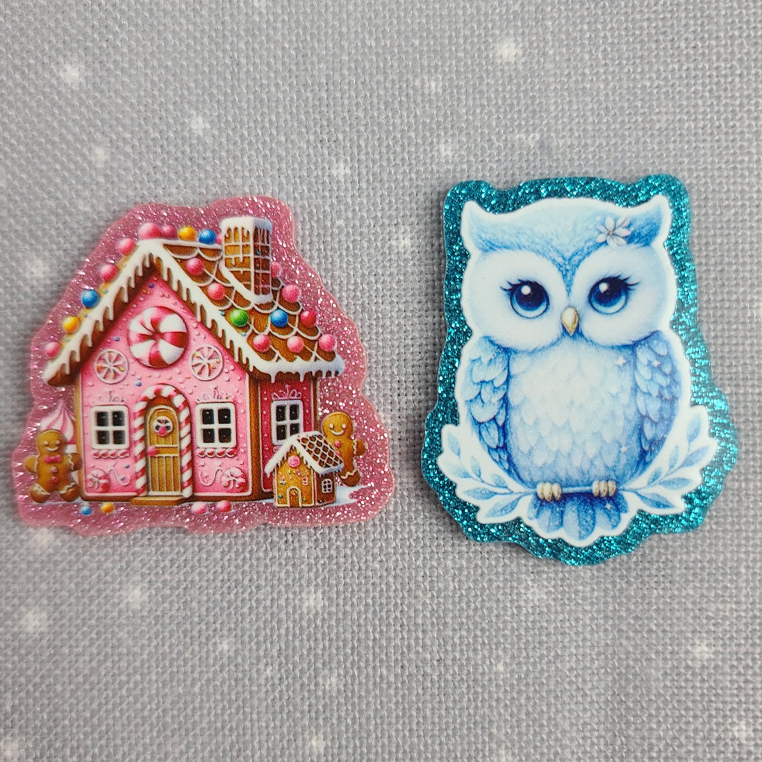 Needle Minder - Glitter Winter Owl / Gingerbread House