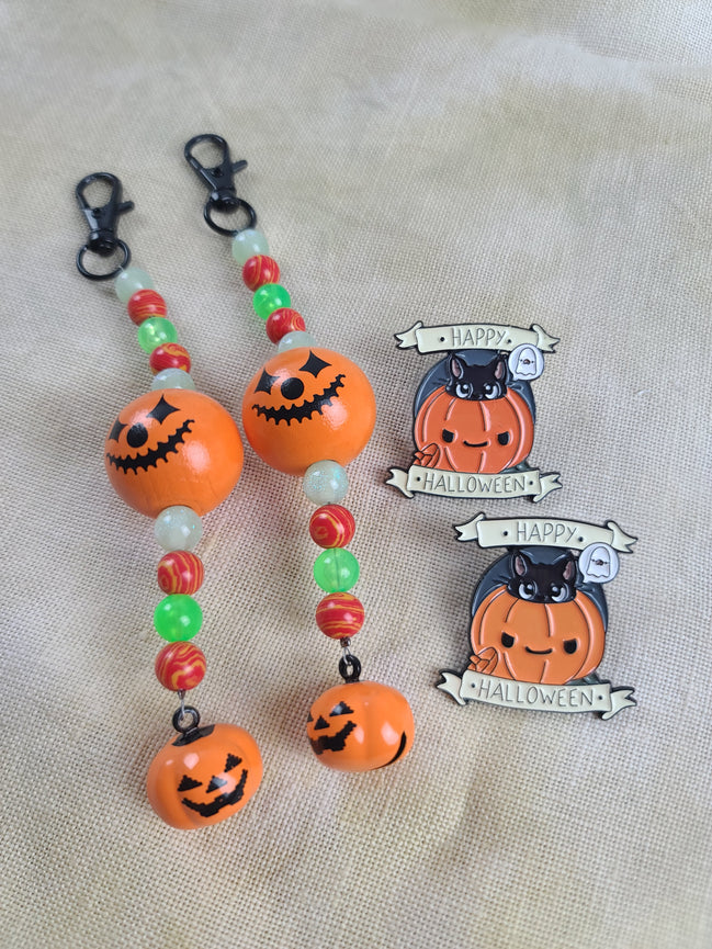 Beaded Scissor Keep & Minder Set - Happy Halloween