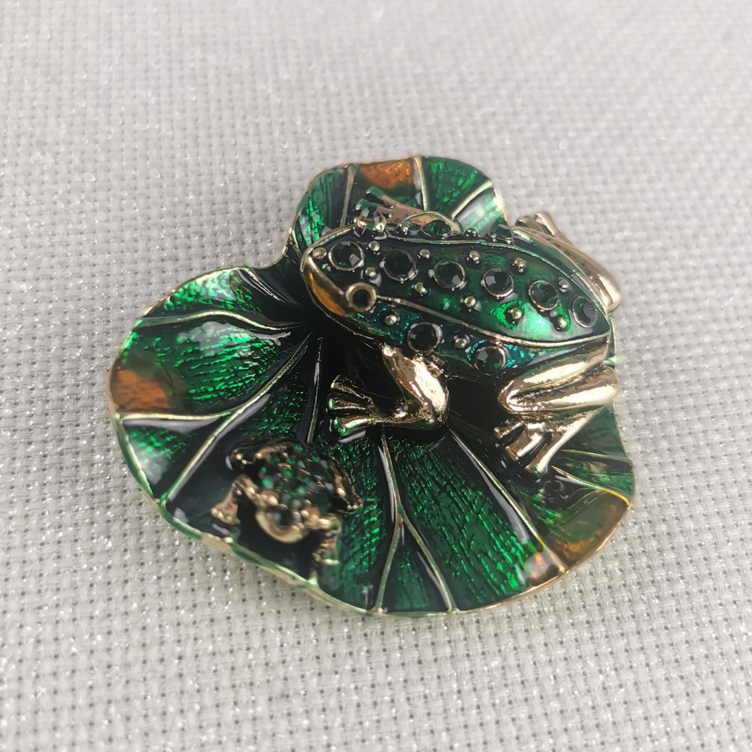 Needle Minder - Lilypad Frogs