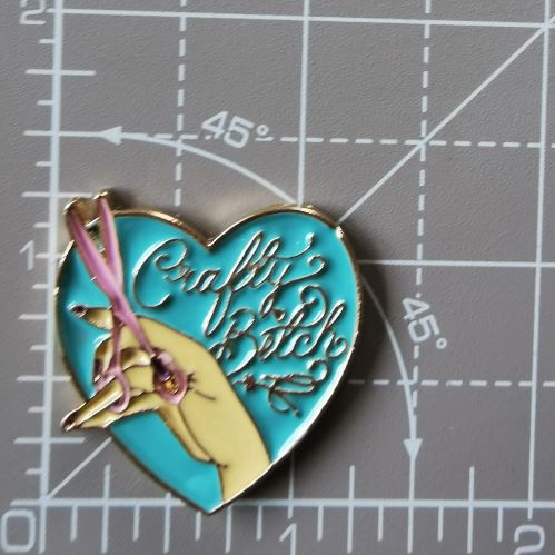 Needle Minder - Crafty B*tch Heart & Scissors