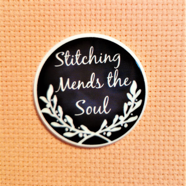 Needle Minder -  Quotes. Stitching Mends the Soul.