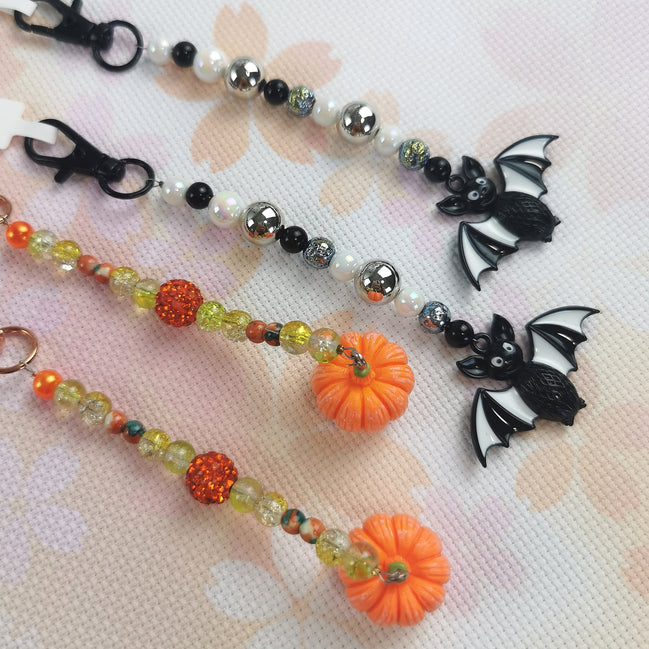 Beaded Scissor Keep. Pumpkins & Bats