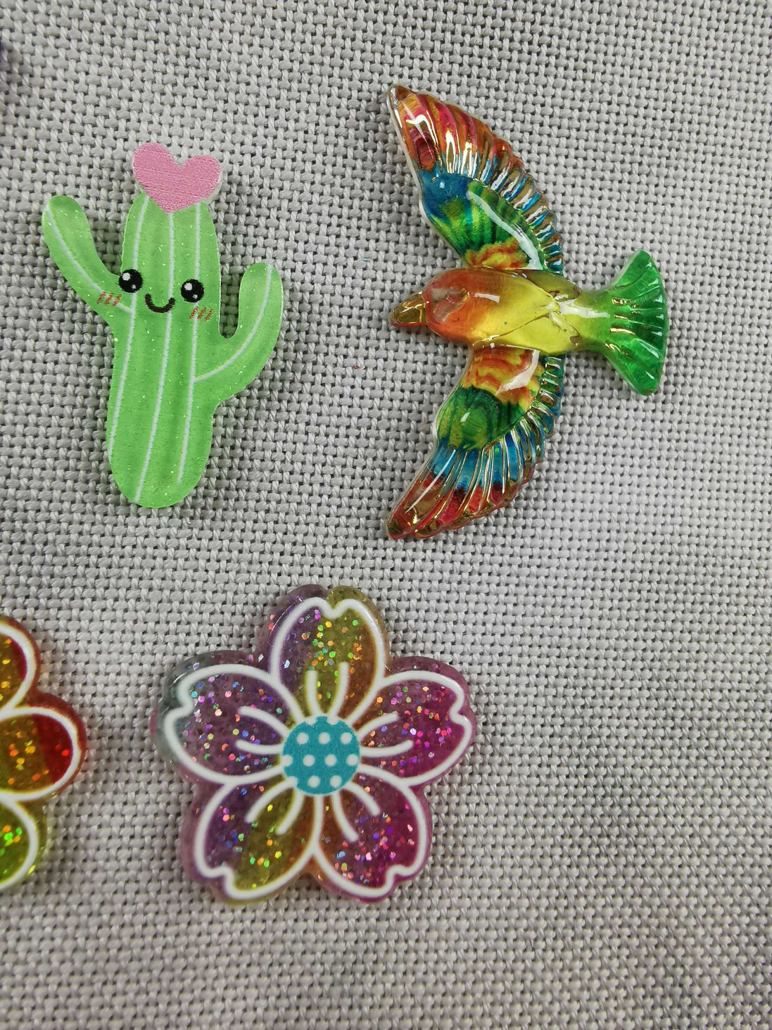 Needle Minder - Glitter Flowers & Catcus, Beautiful Birds