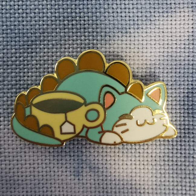 Needle Minder - Tea Cup Dino Cat.