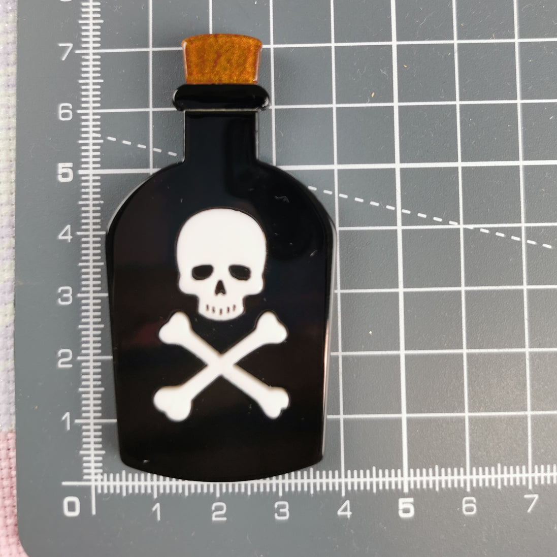 Needle Minder - Luxury Large Poison Bottle.