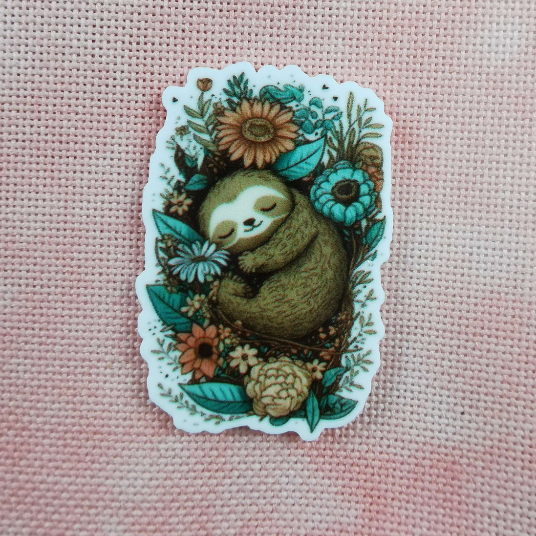 Needle Minder - Sleepy Floral Sloth.