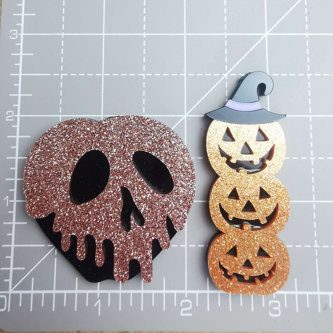 Needle Minder - Luxury Layered Acrylic Glitter Poison Apple / Pumpkin Stack
