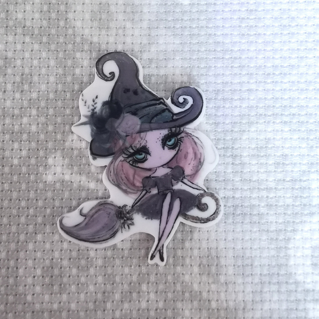 Needle Minder - Halloween. Pumpkin, witch, bat, zombie hello kitty, gothic queen