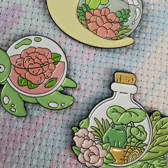 Needle Minder - Floral Animals. Turtle. Snail. Bottled Frog.