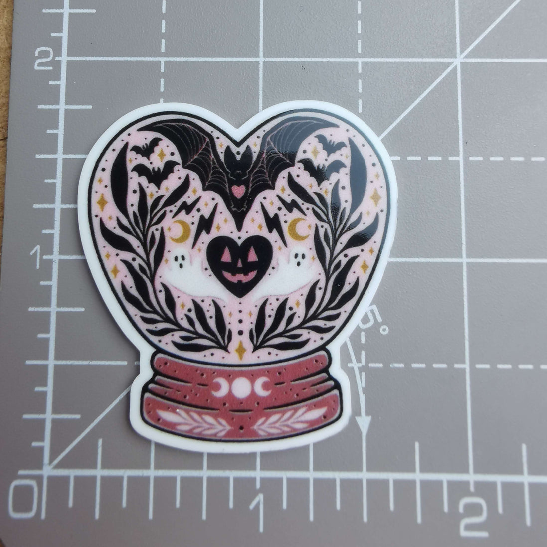 Needle Minder - Spooky Halloween Heart Snow Globe