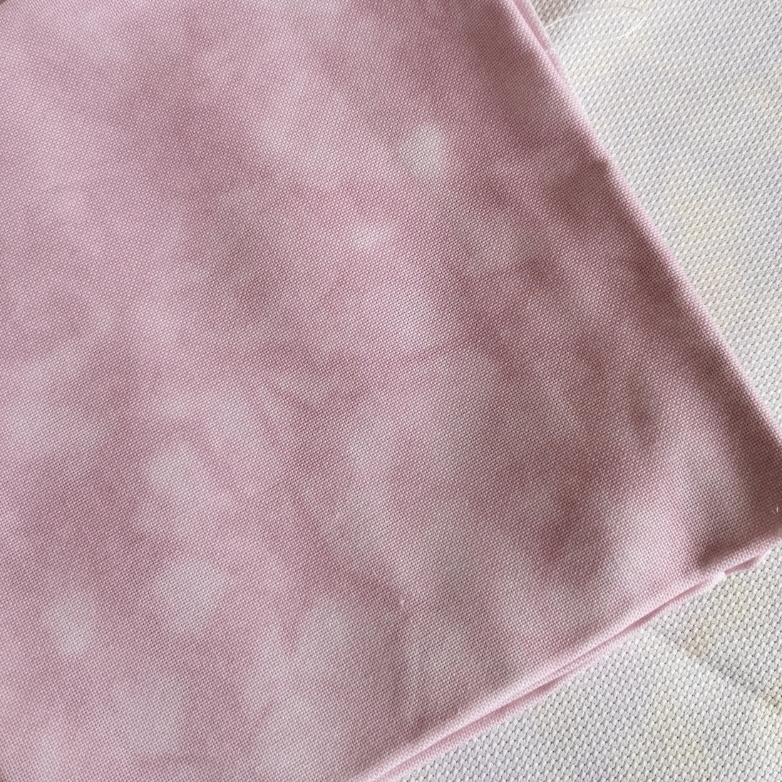 Aida / Evenweave - Crushed Petal Pink - (printed)