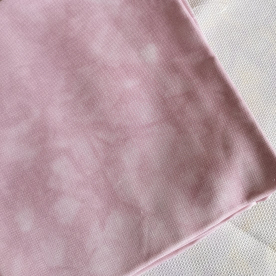 Aida / Evenweave - Crushed Petal Pink - (printed)