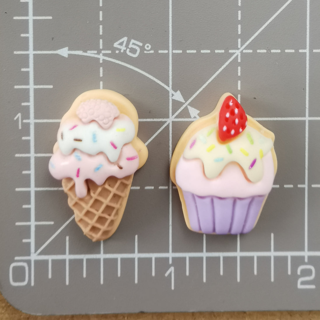 Needle Minder - Ice Cream Cone / Cupcake