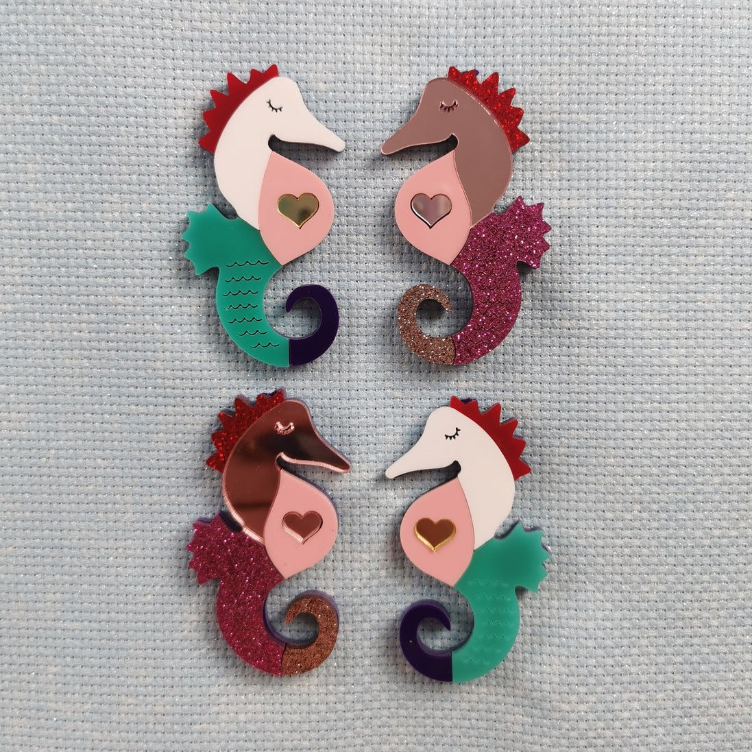 Needle Minder - Luxury Mirrored Seahorse