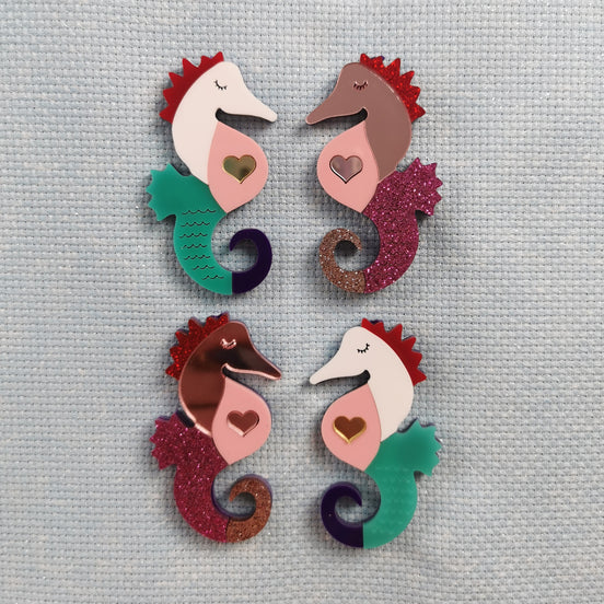 Needle Minder - Luxury Mirrored Seahorse