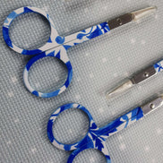 White & Blue Foliage Print Embroidery Scissors with Cover