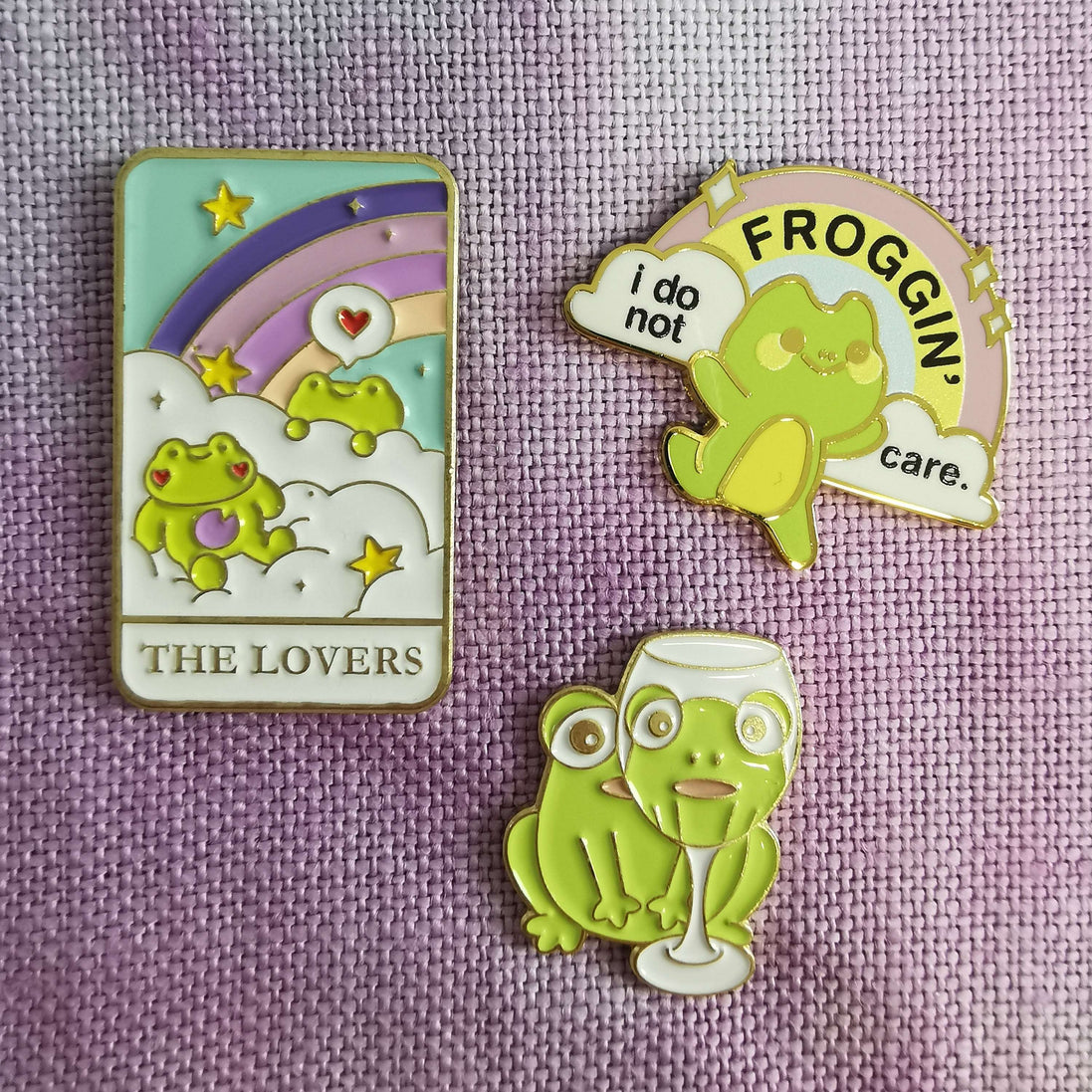 Needle Minder -  Frog Tarot Lovers. Wine Frog. Froggin' Care