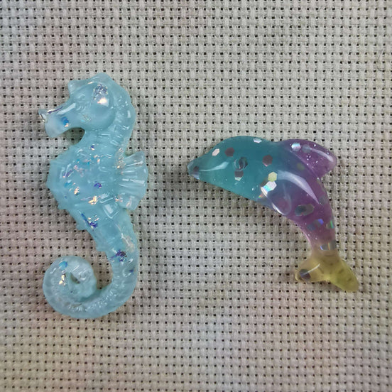 Needle Minder - Glitter Shimmer Seahorse, Dolphin