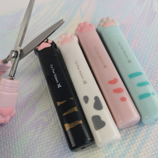 Cute cat Paw Scissors. For Travel (safety blades)