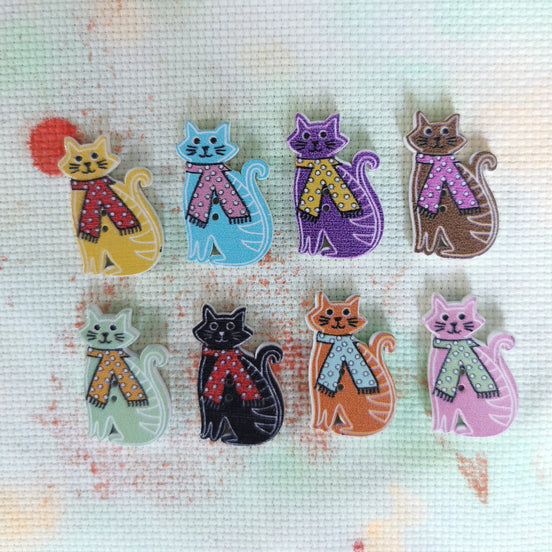 Needle Minder - Wooden Colourful Cosy Scarf Cat