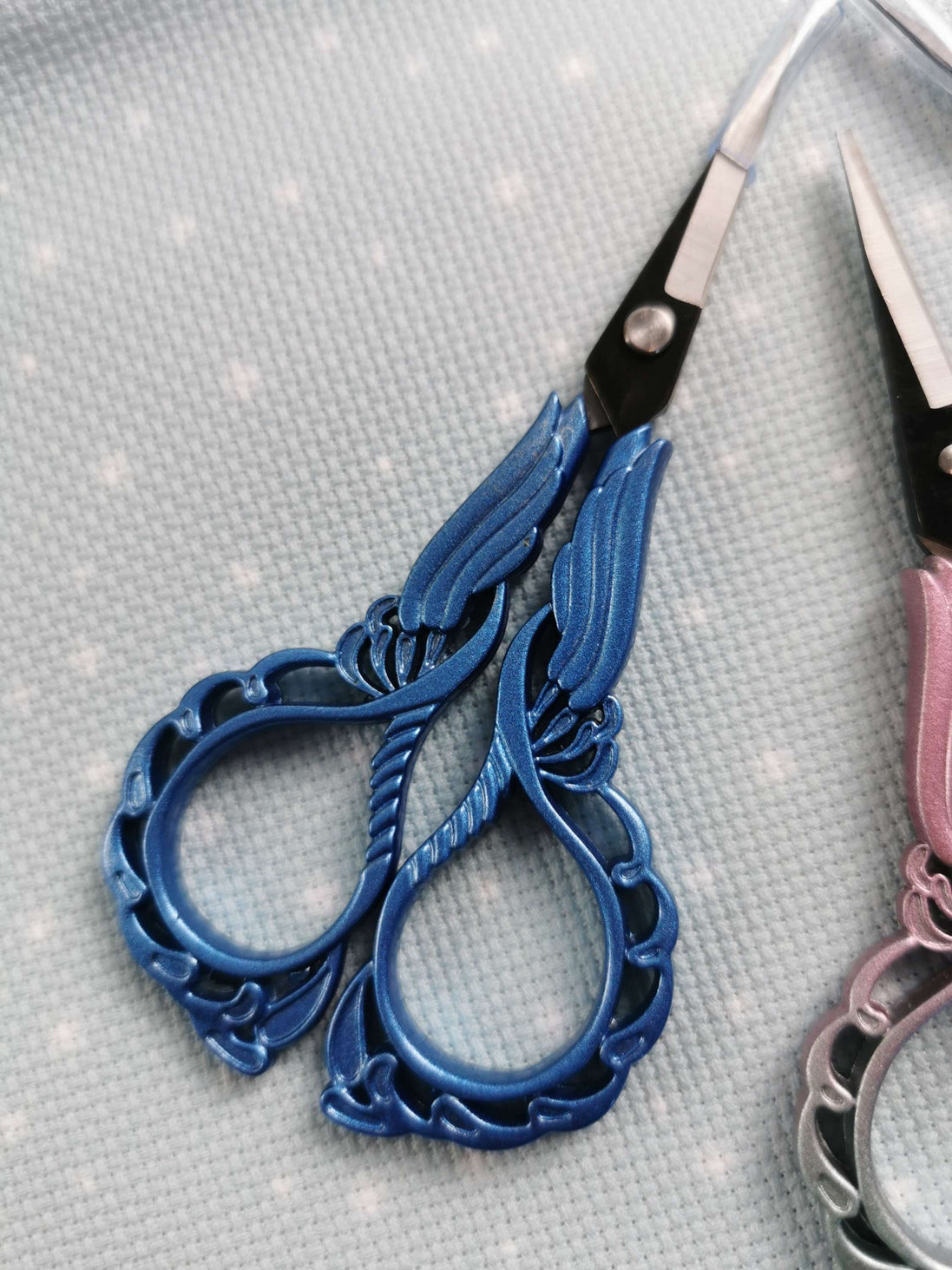 Ornate Heavy Weight Embroidery Scissors with Cover