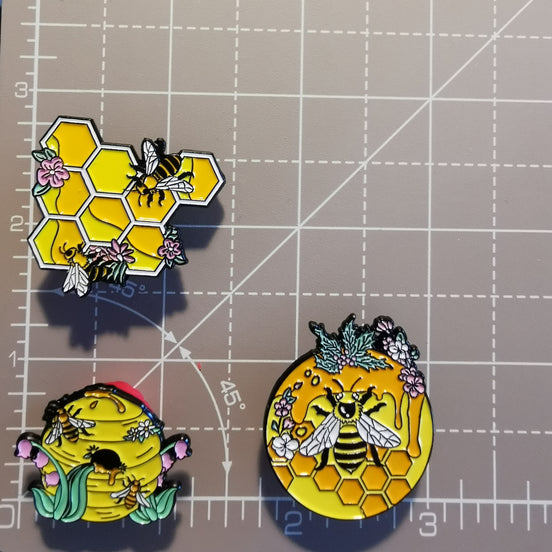 Needle Minder - Insects. Bee Hive Honey Honeycomb.