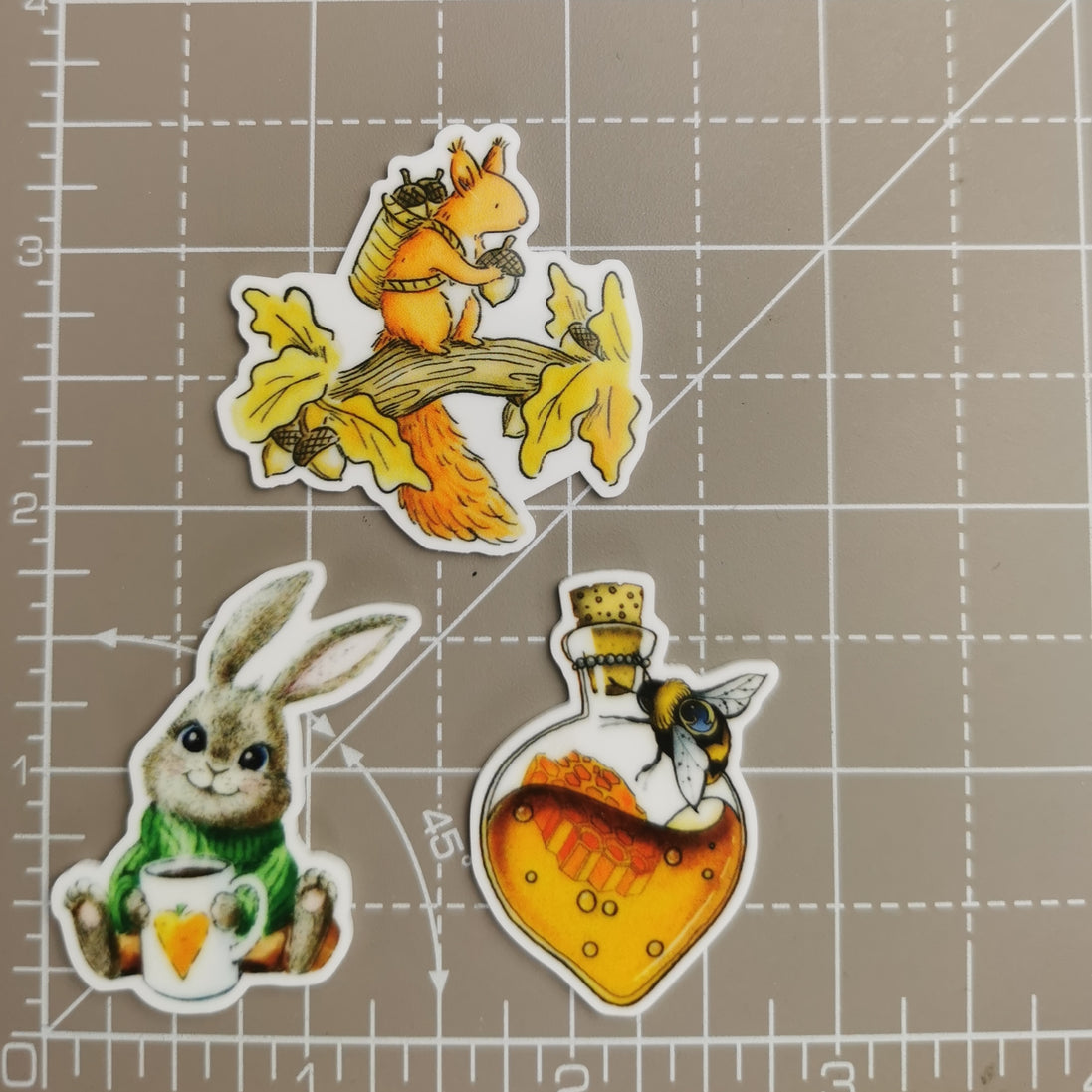 Needle Minder - Honey Bee Bottle / Acorn Squirrel / Bunny Mug Cutie