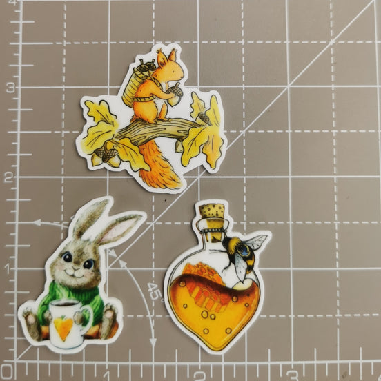 Needle Minder - Honey Bee Bottle / Acorn Squirrel / Bunny Mug Cutie