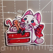 Needle Minder - Cute Christmas Cat Cake Minder.