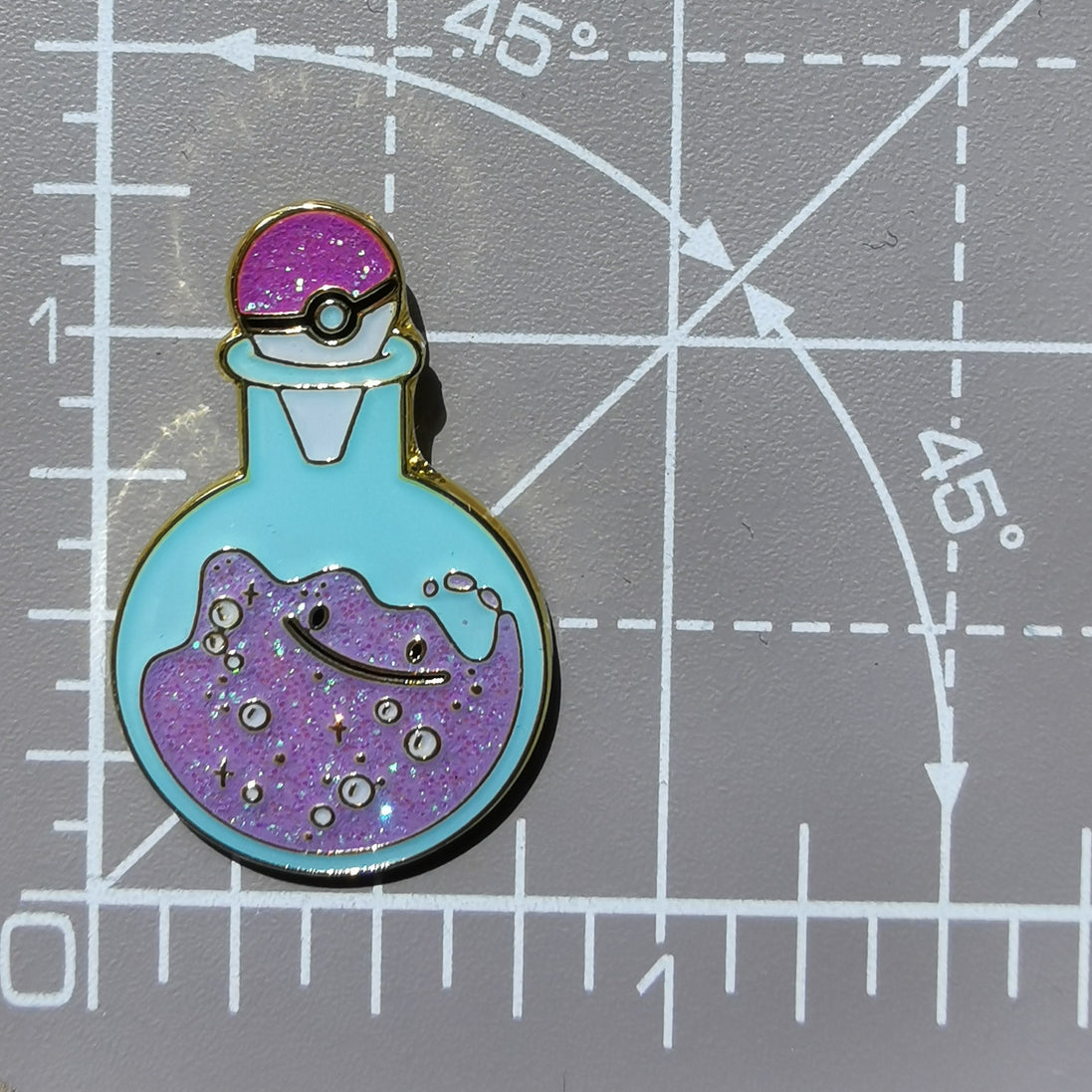 Needle Minder - Pokemon. Ditto in a Bottle. Glitter.