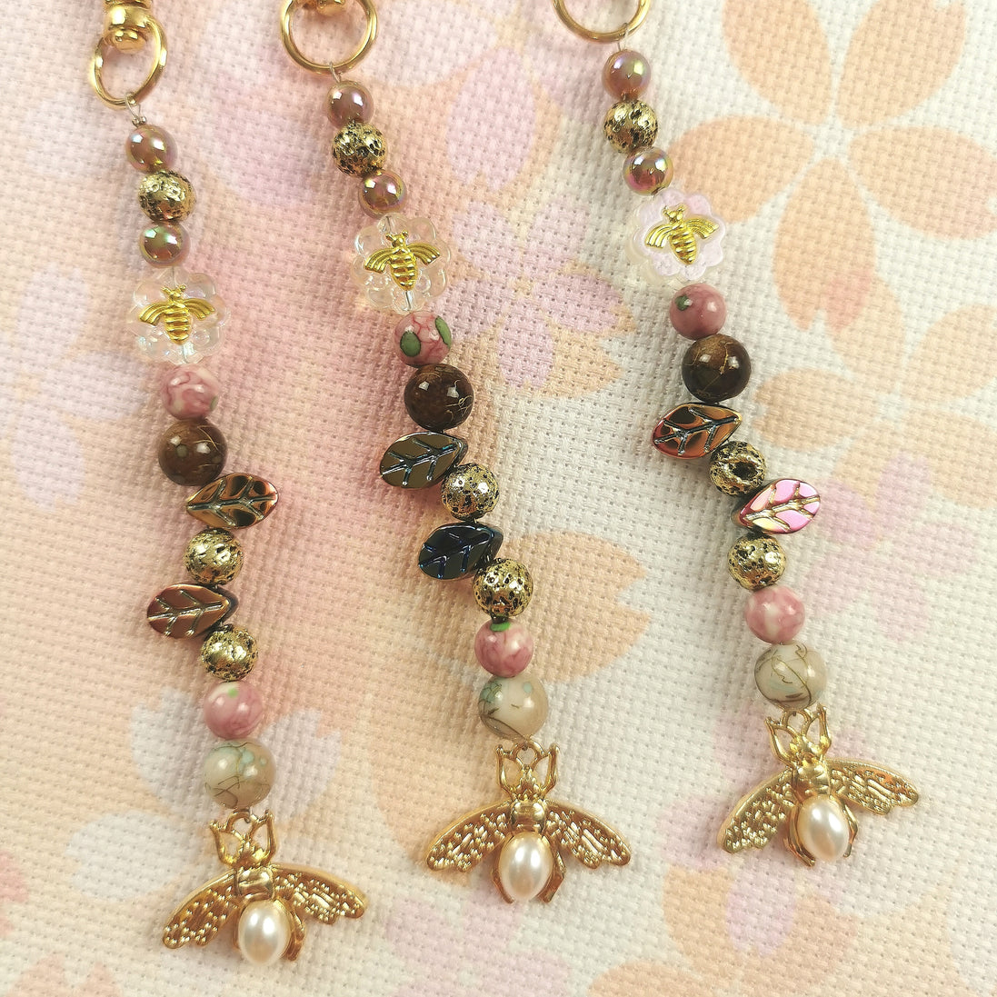 Beaded Scissor Keep. Golden Bee