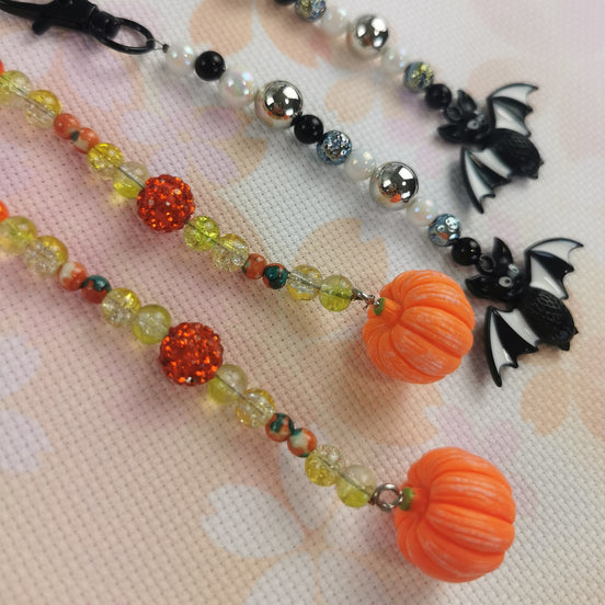 Beaded Scissor Keep. Pumpkins & Bats