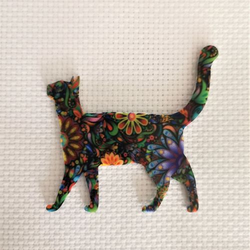 Needle Minder - Mandala Wildlife - Cat / Bird / Horse