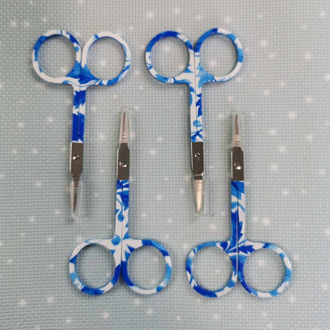 White & Blue Foliage Print Embroidery Scissors with Cover