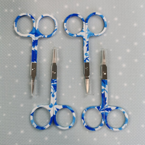 White & Blue Foliage Print Embroidery Scissors with Cover
