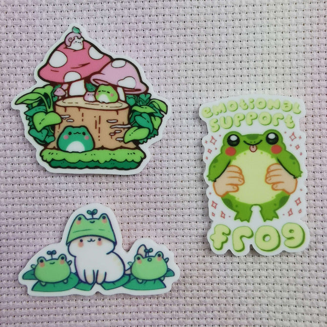Needle Minder - Friendly Frogs. Emotional Support Frog.
