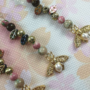 Beaded Scissor Keep. Golden Bee