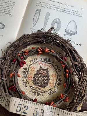 Darling & Whimsy Designs -  Quirky Quaker - Owl