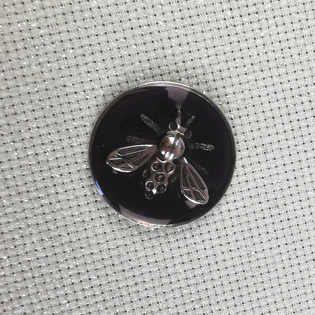 Needle Minder - Black & Silver Bees