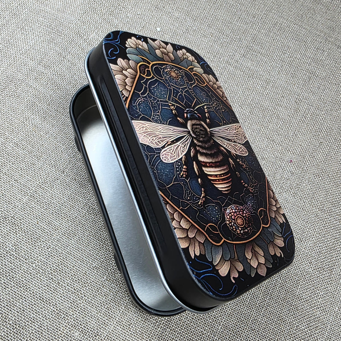 Deco Bee. Storage Tin.